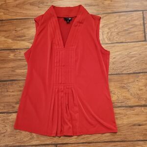 5/$15 East 5th women's medium sleeveless pleated front dark orange blouse top